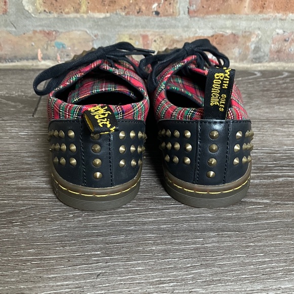 Dr. Martens Aldstud oxford shoe red tartan plaid pattern and gold stud - Picture 4 of 17